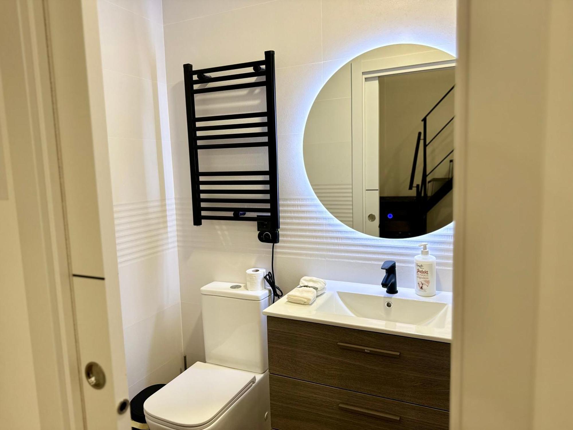Apartamentos Castillejos Madrid Dış mekan fotoğraf