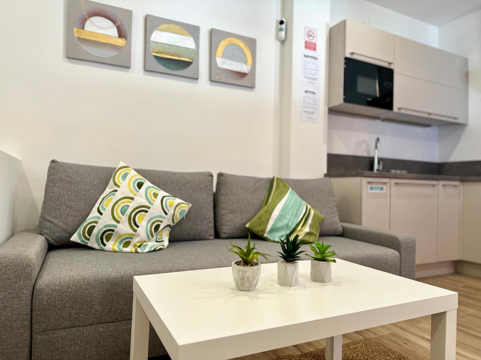 Apartamentos Castillejos Madrid Dış mekan fotoğraf